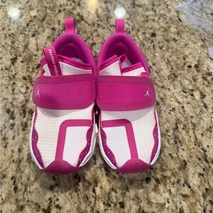 Jordan Kids Shoes in Pink and White